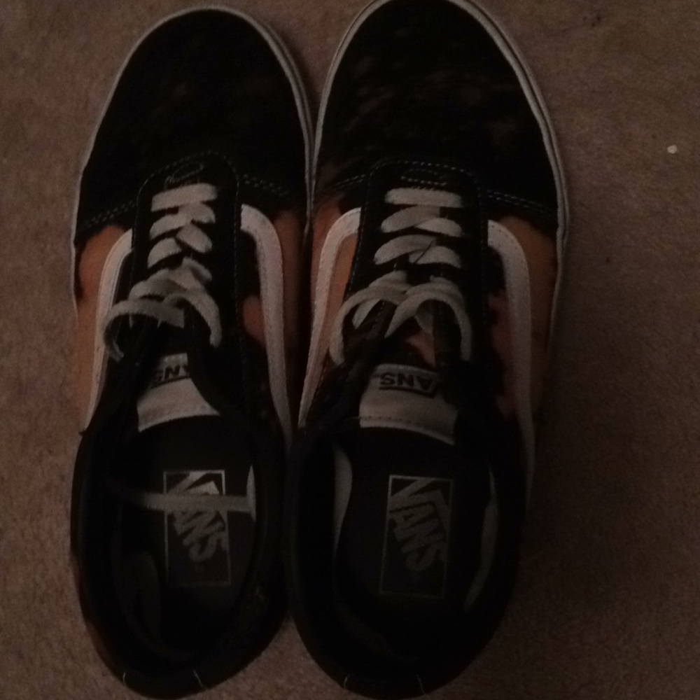 Bleached van shoes